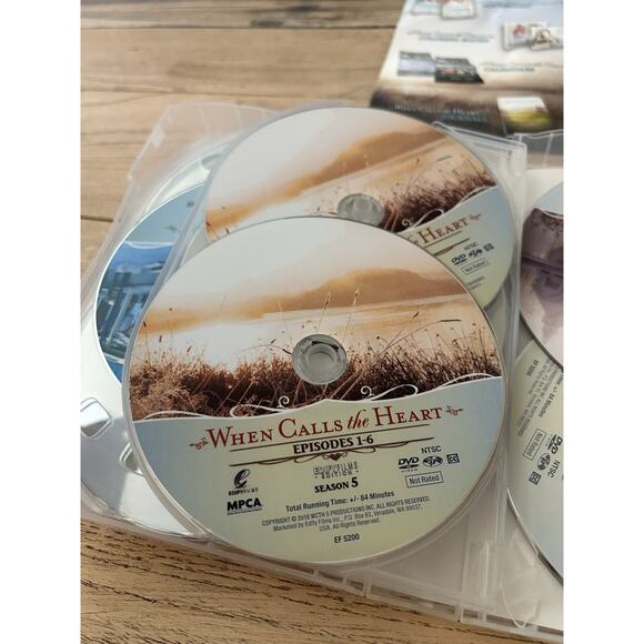 When Calls the Heart: Complete Season 5 Collectors Edition DVD - Picture 7 of 7